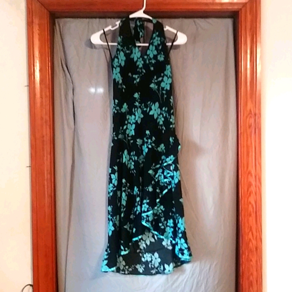 Black and light blue flower pattern dress